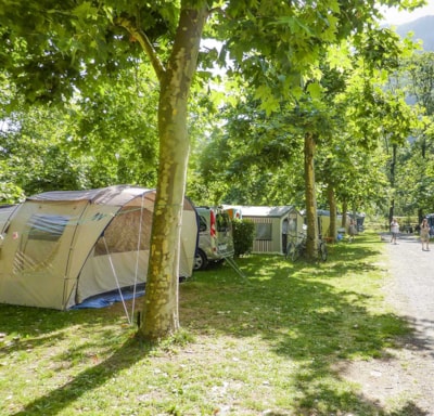 Nature Package (1 caravan, tent / 1 car)  or motorhome
