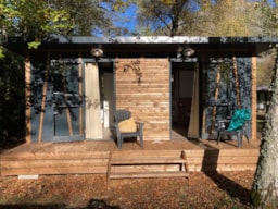 Huuraccommodatie(s) - Chalet Studio Standard 10M² - Gedeelde Badkamer + Overdekt Terras - Flower Camping LA BEXANELLE