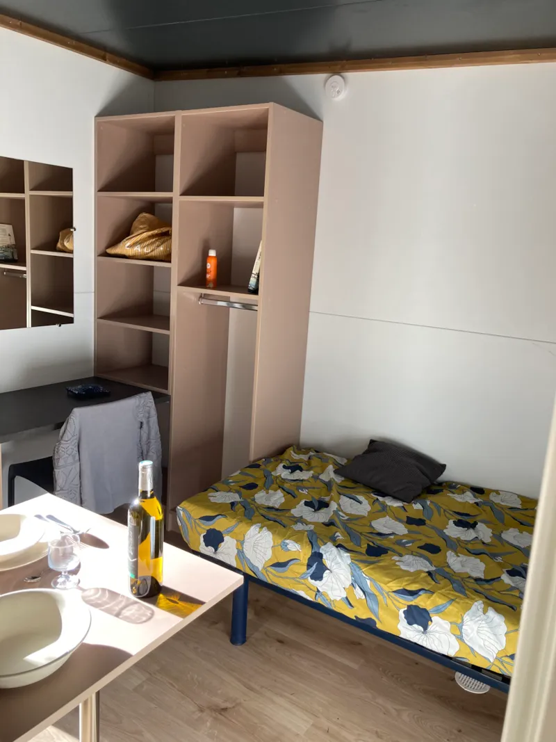 Chalet Studio Standard 10M² - Douche Et Wc Commun + Terrasse Couverte