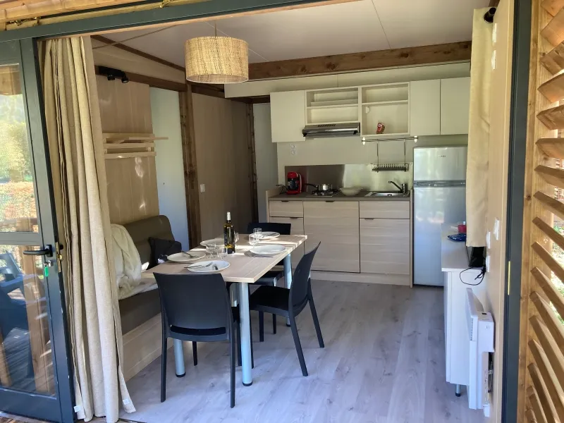 Chalet Morea Premium 25M² - 2 Chambres + Tv + Lv + Terrasse Couverte