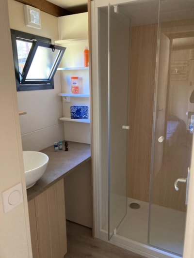 Chalet Morea Premium 25m²- 2 bedrooms + TV + LV + sheltered terrace
