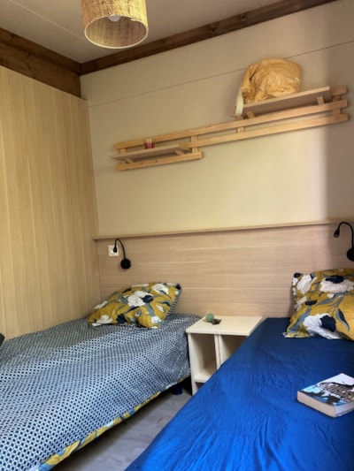 Chalet Portland Premium 35m² - 3 bedrooms + TV + LV + Half-covered terrace