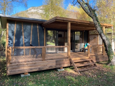 Chalet Portland Premium 35m² - 3 bedrooms + TV + LV + Half-covered terrace