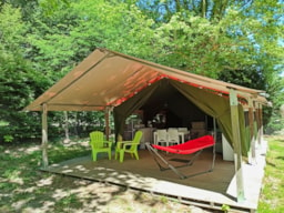 Huuraccommodatie(s) - Tent Lodge 37M² 2 Kamers, Met Overdekt Terras (5 Personen En 1 Voertuig Inbegrepen) - Camping Naturiste du Lac de Lislebonne