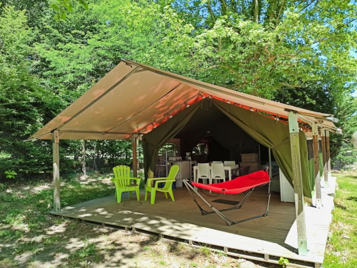 Tente Lodge 37M² 2 Chambres, Avec Terrasse Couverte 17M² (5 Personnes Et 1 Véhicule Inclus)