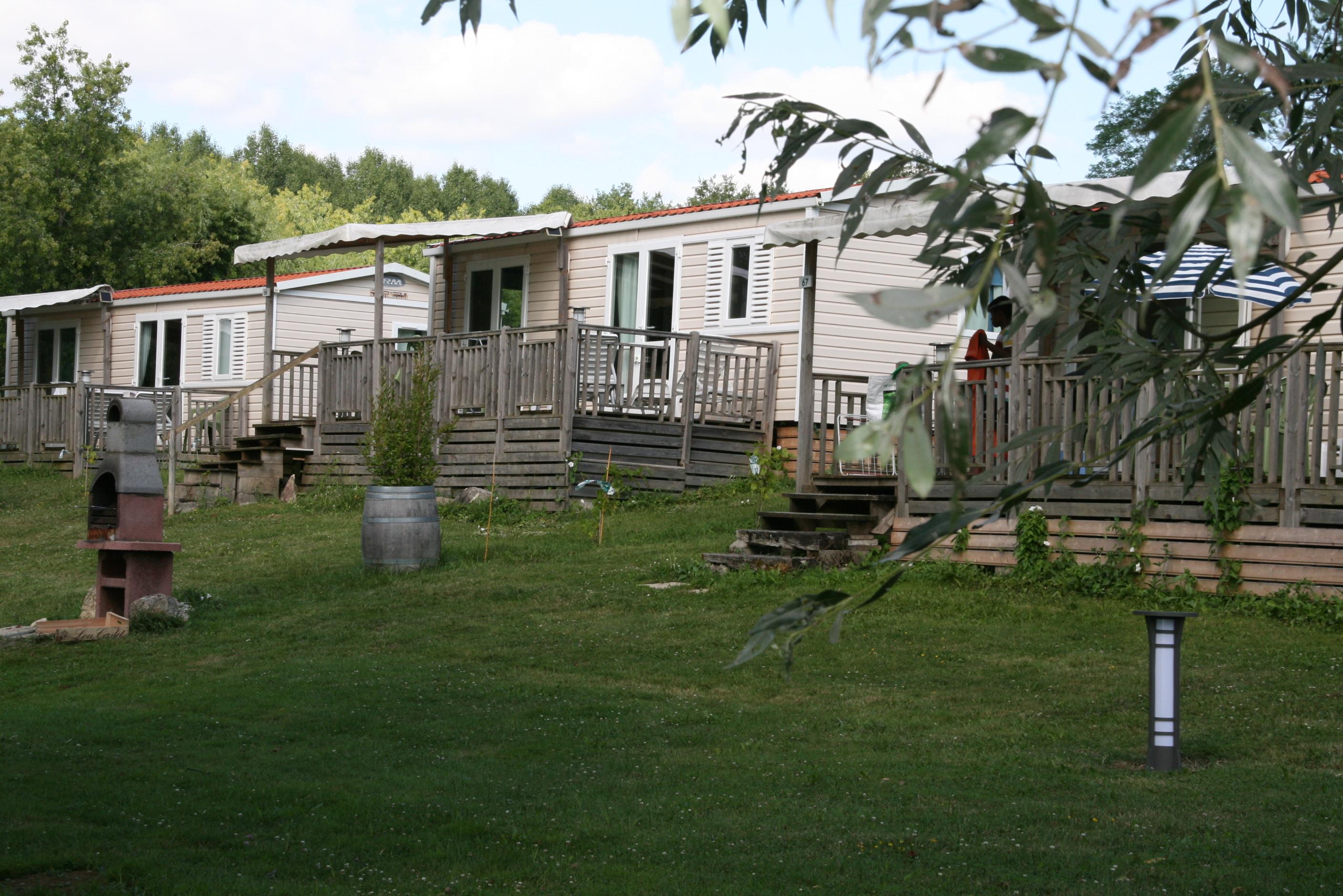 Location - Mobilhome Luxe - 2 Chambres - Vue Sur Le Lac - 47M² Terrasse Comprise - Camping Domaine du Lac de Neguenou