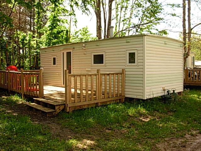 Location - Mobil-Home Eco Dimanche - 2 Chambres - 34M² Terrasse Comprise 4 Pers. - Camping Domaine du Lac de Neguenou