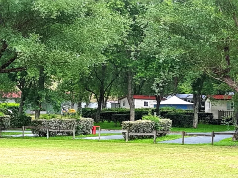 Emplacement Voiture + Caravane