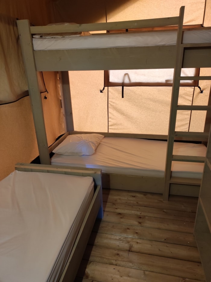 Tente Safari Lodge, Sans Sanitaires, 25M² + 15M²
