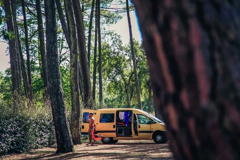 Emplacement - Forfait Emplacement Confort - Electricité 10A - Camping La Civelle