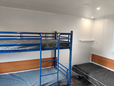 3-person Bedroom