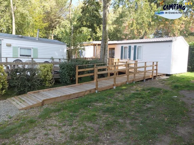 Location - Mobil-Home Pmr - Entrée De Gamme - 2 Chambres Dont Une Avec 2 Lits Superposés Samedi - Camping L'Étang du Pays Blanc