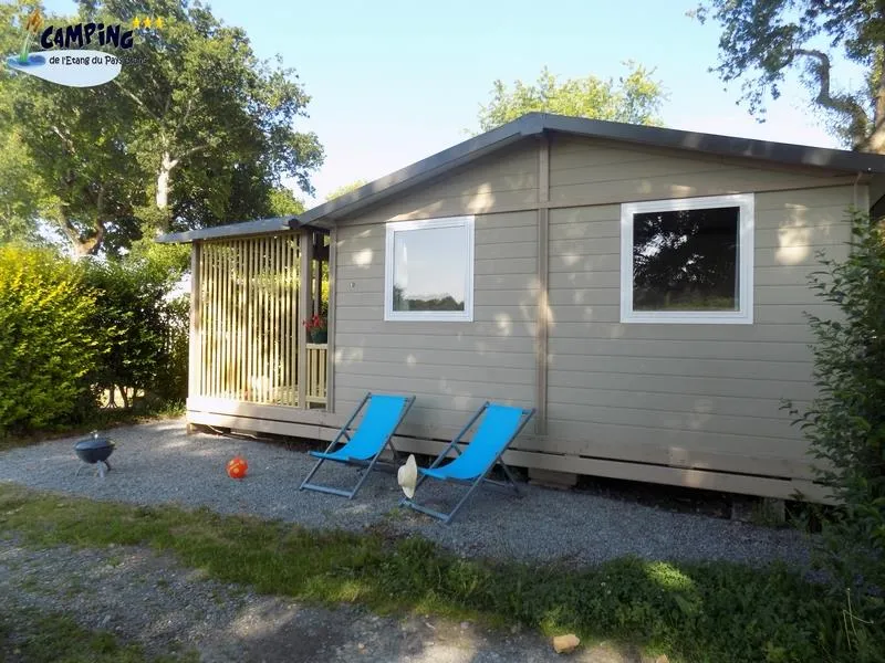 Location - Chalet Entrée De Gamme - 3 Chambres, Samedi - Camping L'Étang du Pays Blanc