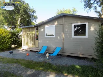 Mietunterkunft - Chalet 35M² (3 Zimmer) Überdachte Terrasse Confort (Tv, Grill, Bettwäsche Vorhanden) - Camping L'Étang du Pays Blanc