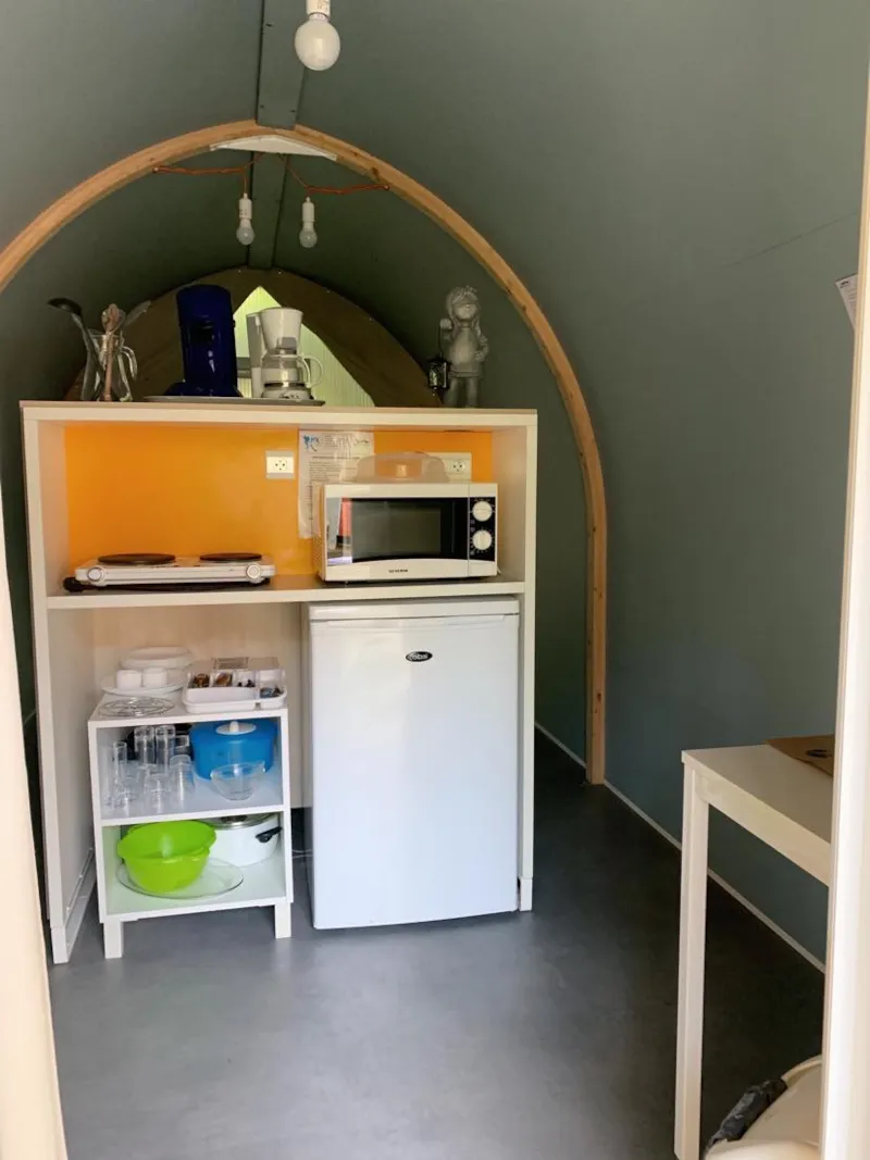 Mini Coco - 1 Lit Double - Sans Eau Courante, Sans Wc, Ni Douche