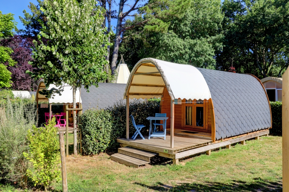 Accommodation - Pod (1 Bedroom) With Toilet Block - Camping L'Étang du Pays Blanc