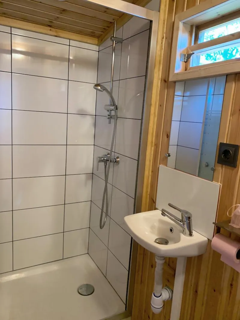 Cabane Cube - 1 Lit Double - Avec Wc Et Sdb