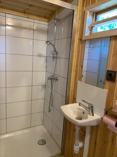 Cabin Cube - 1 double bed - with bathroom and toilet — 4