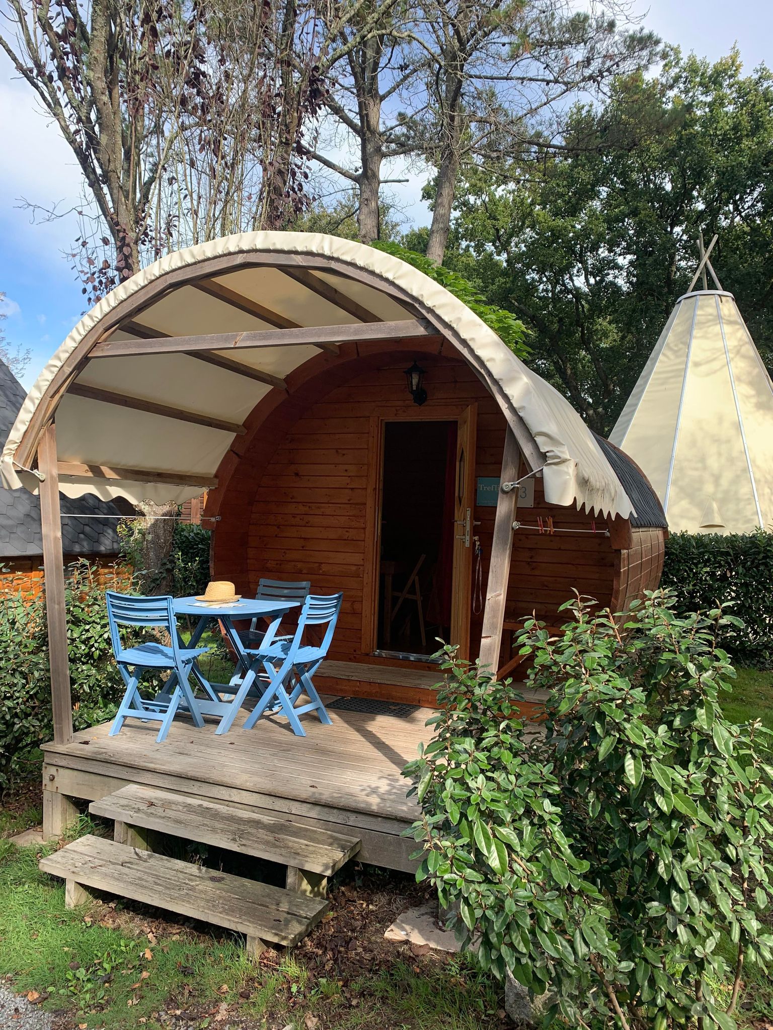 Accommodation - Barrel (1 Bedroom) Without Toilet Block - Camping L'Étang du Pays Blanc