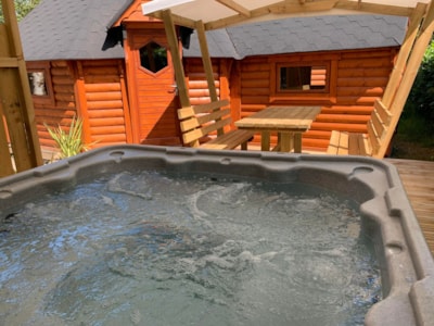 Kota LUXE with private spa — 2