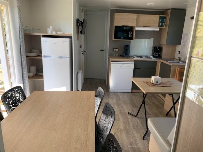 Mobil-Home 8/10 Pers. - 2 Sdb, 2 Wc Avec La Vaisselle - 4 Chambres, Samedi