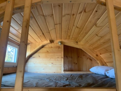 Pod - 1 bedroom and 1 double bed on mezzanine - with WC and bathroom — 7