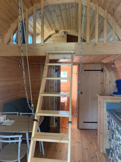 Pod - 1 bedroom and 1 double bed on mezzanine - with WC and bathroom — 6