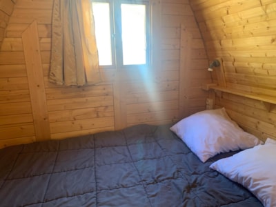 Pod (1 bedroom) with toilet block — 4