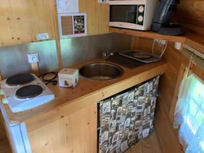 Kota - 2 double beds, one on mezzanine - with WC and bathroom — 2
