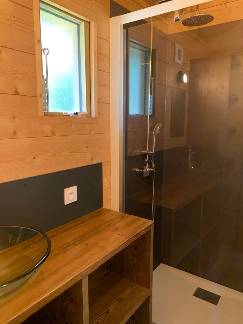 Cabane - 2 Chambres + 1 Convertible Dans Le Salon