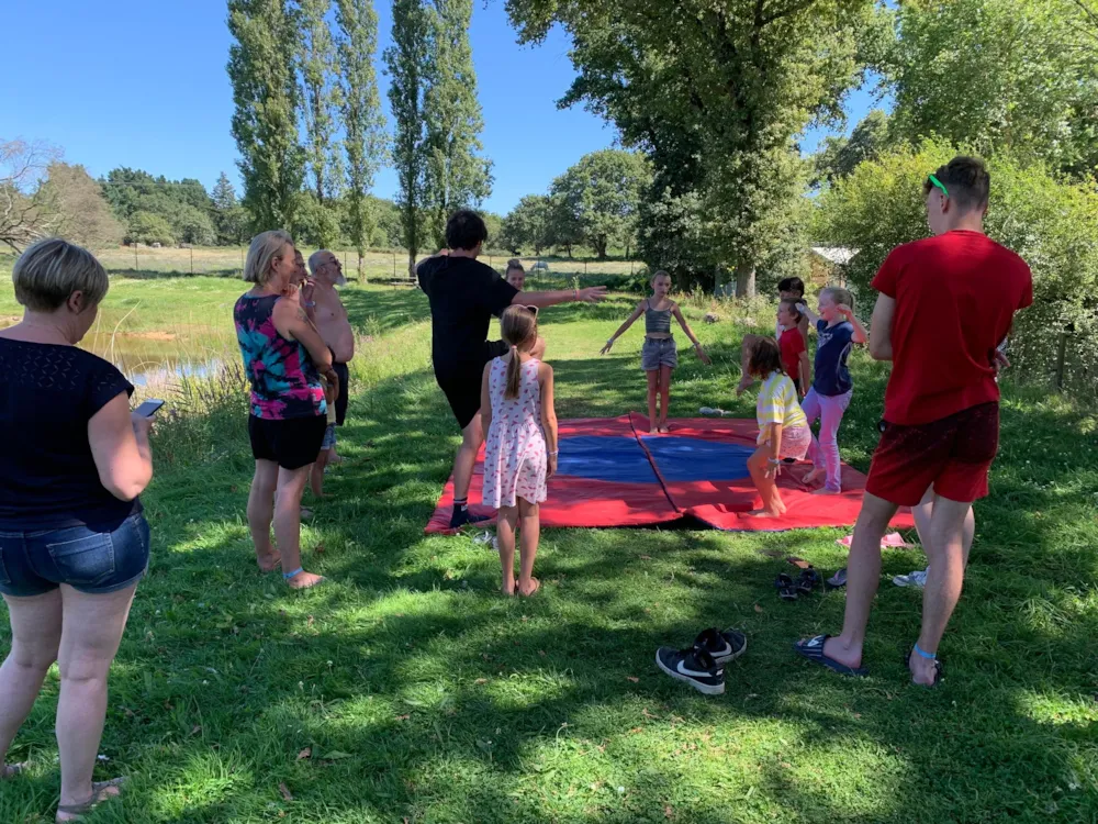 Camping L'Étang du Pays Blanc