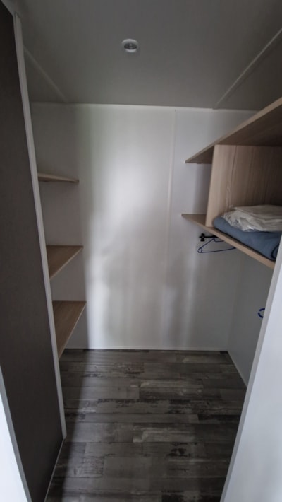 Mobil-home BIEN ETRE - 2 bedrooms with dishwasher and private spa - SATURDAY — 5
