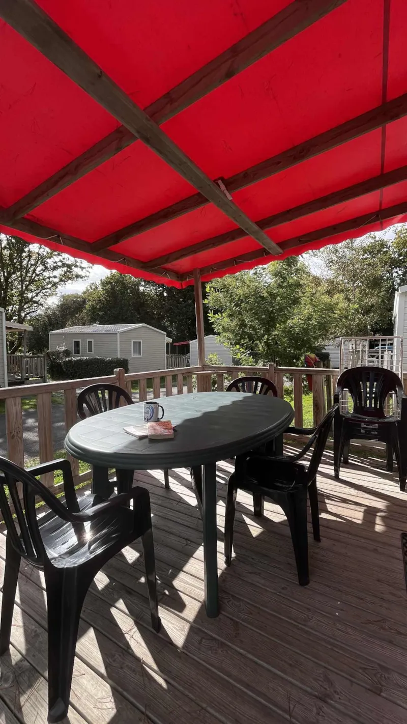 Mobil-Home 3 Chambres (+ 1 Convertible) - Terrasse Couverte - Nuitée