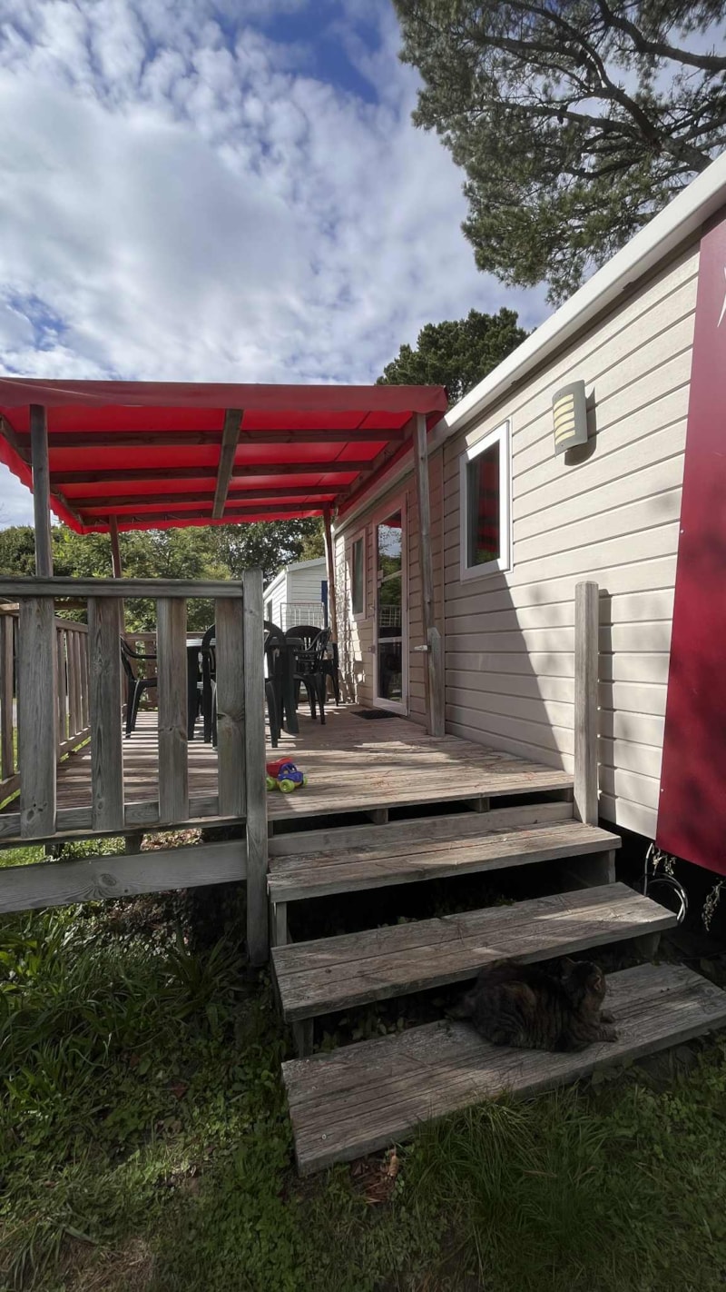 Stacaravan - 3 slaapkamers (+ 1 slaapbank) - Overdekt terras - Overnachting