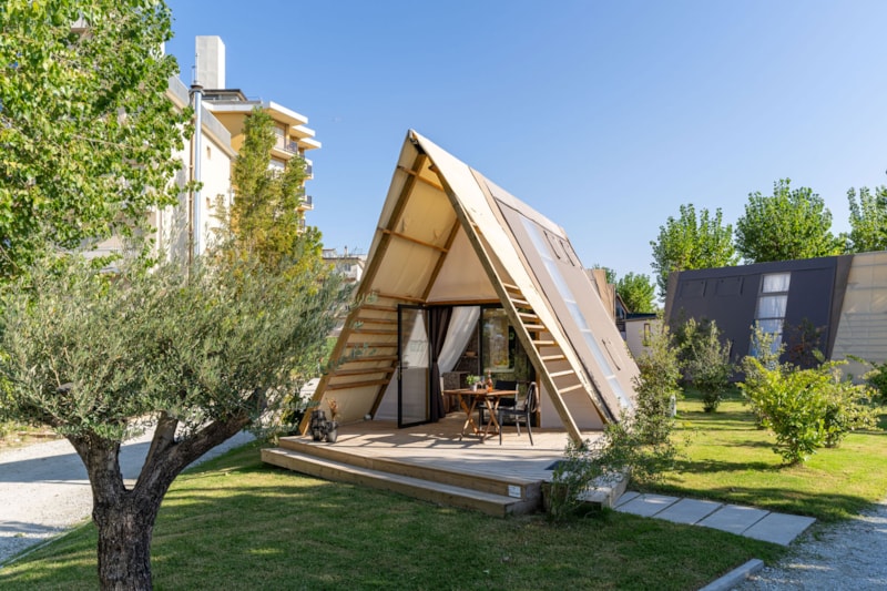 Luxury Air Lodge Glamping