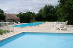 Camping Le Pouchou - image n°13 - Roulottes