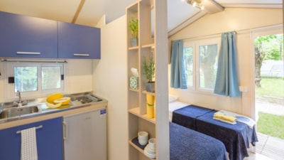 Mobilehome H — 3