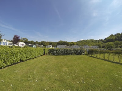 Comfort Package (1 tent, caravan or motorhome / 1 car / electricity 16A)