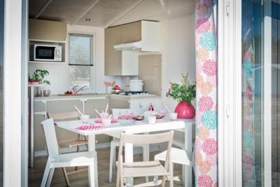 Mobile-home Premium 38m² - 4 bedrooms - sheltered terrace