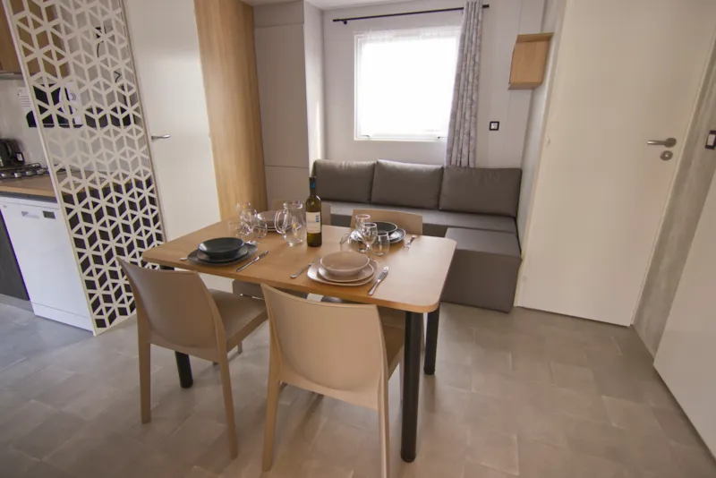 Mobil Home Premium Prestige 30M² - 2 Chambres - Terrasse Couverte - Spa - Lave Vaisselle - Wifi