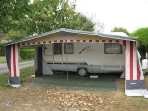 Locatif - Caravan - Camping du Pont de Manne