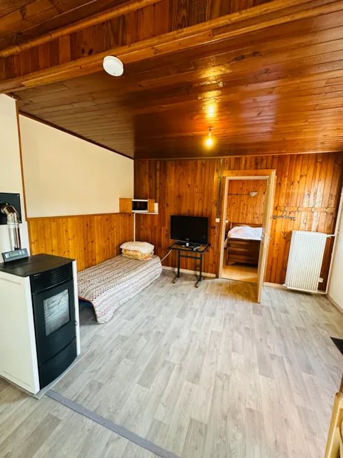 Location - Gîtes 2 Chambres 50 M² - image n°4 - Camping du Pont de Manne