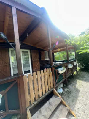 Locatif - Wooden Chalet - 27 m² - 2 bedrooms - Camping du Pont de Manne