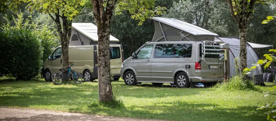 Camping Onlycamp Les Chaumes du Mont