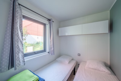COTTAGE Prestige - 3 bedrooms Wood (sheets included)