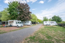 Emplacement - Forfait Confort - Camping-Car, Électricité, 2 Personnes Incluses - Camping Seasonova Les Portes d'Alsace