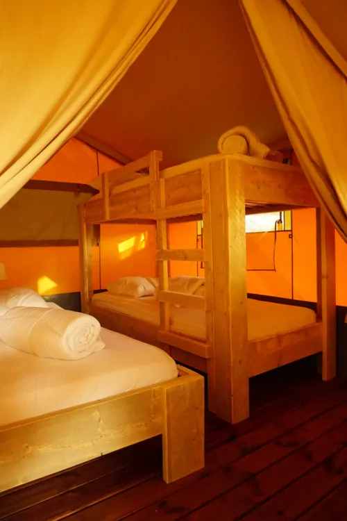 Huuraccommodatie(s) - Tent Safari - image n°3 - Camping La Grappe Fleurie