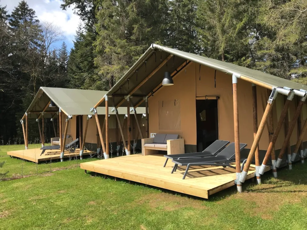 Mietunterkunft - Tente Safari - Camping La Grappe Fleurie