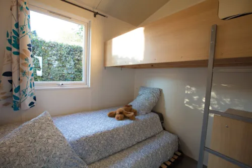 Location - Cottage Kids'paradise - Supérieur - image n°2 - Camping La Grappe Fleurie