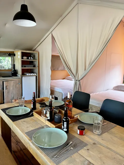 Huuraccommodatie(s) - Tent Safari - image n°4 - Camping La Grappe Fleurie